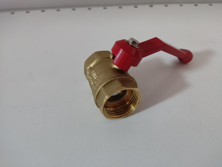 Кран шаровой 3/4" ручка .г/г ЖЕЛТЫЙ AO
